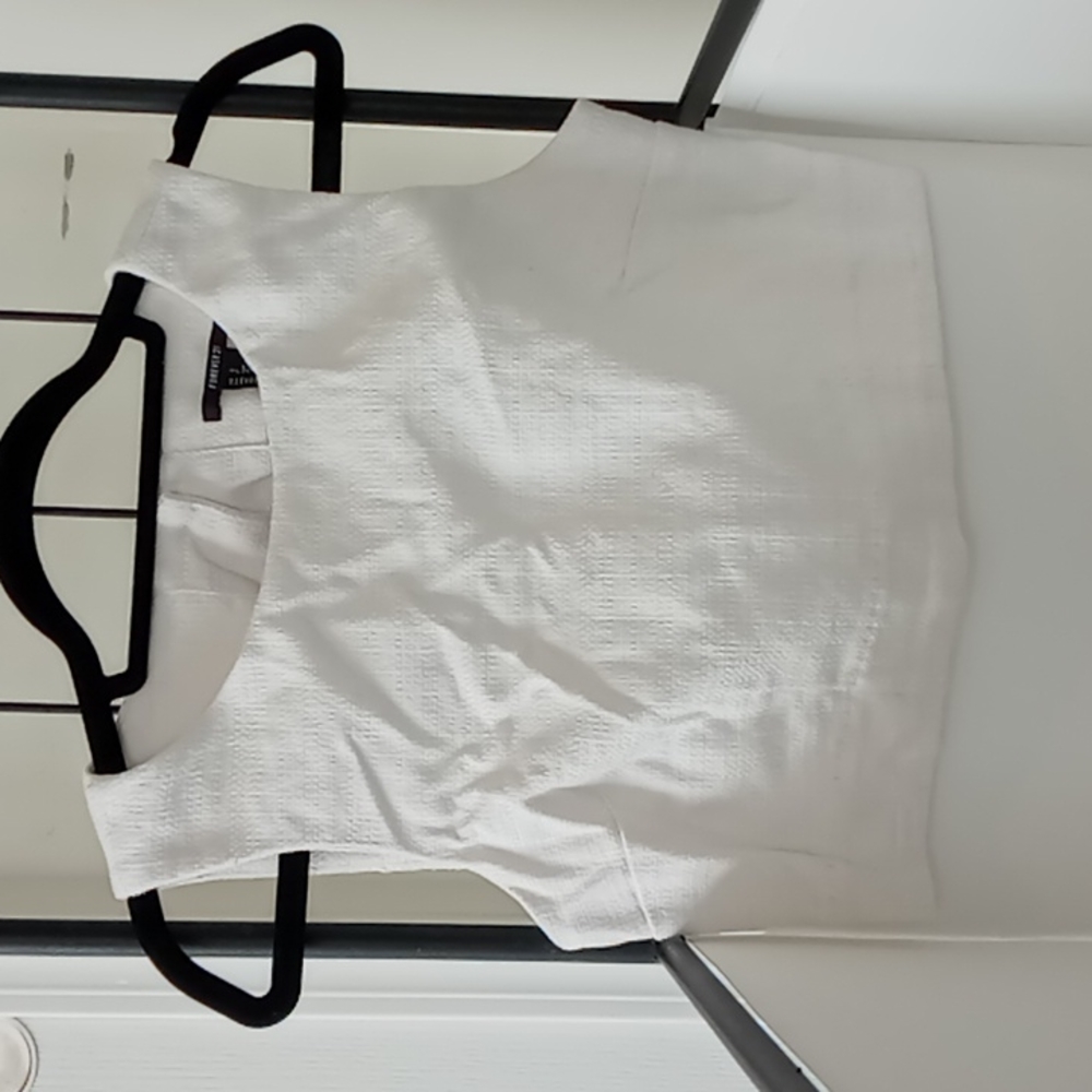 F1 Crop top